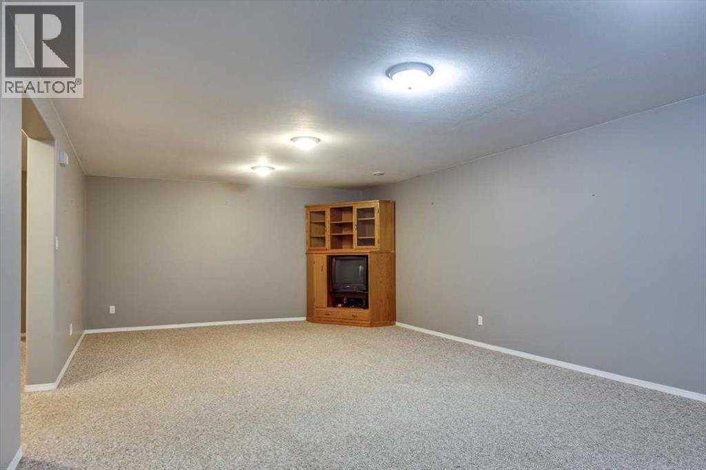 6110 38 Avenue, Stettler, Alberta  T0C 2L1 - Photo 35 - A2286937