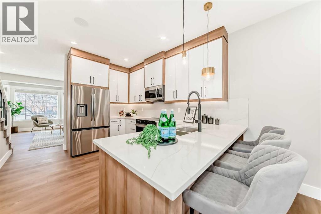 722 53 Avenue Sw, Calgary, Alberta  T2V 0C3 - Photo 1 - A2297275