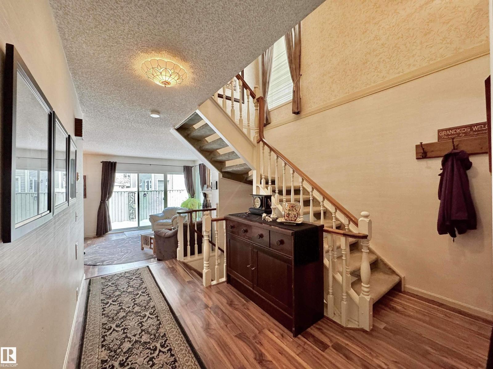 1035 109 St Nw Nw, Edmonton, Alberta  T6J 5G2 - Photo 3 - E4479946