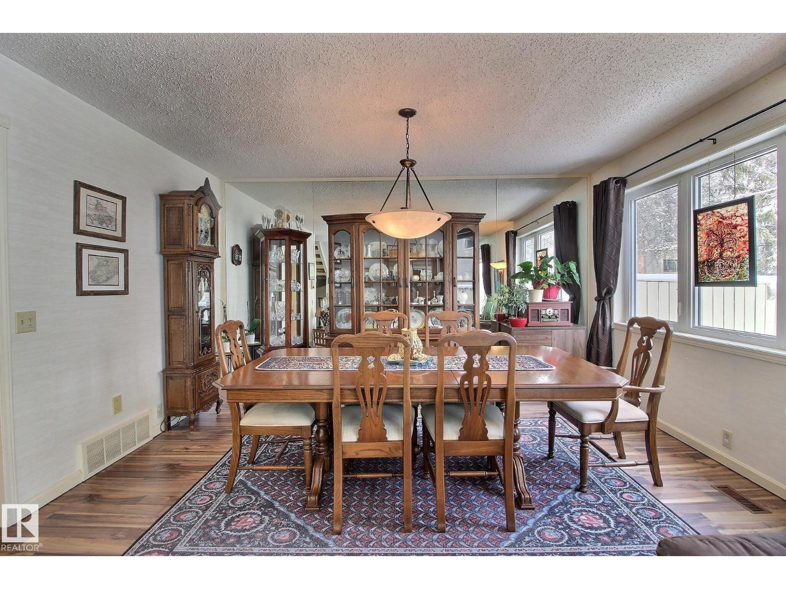 1035 109 St Nw Nw, Edmonton, Alberta  T6J 5G2 - Photo 9 - E4479946