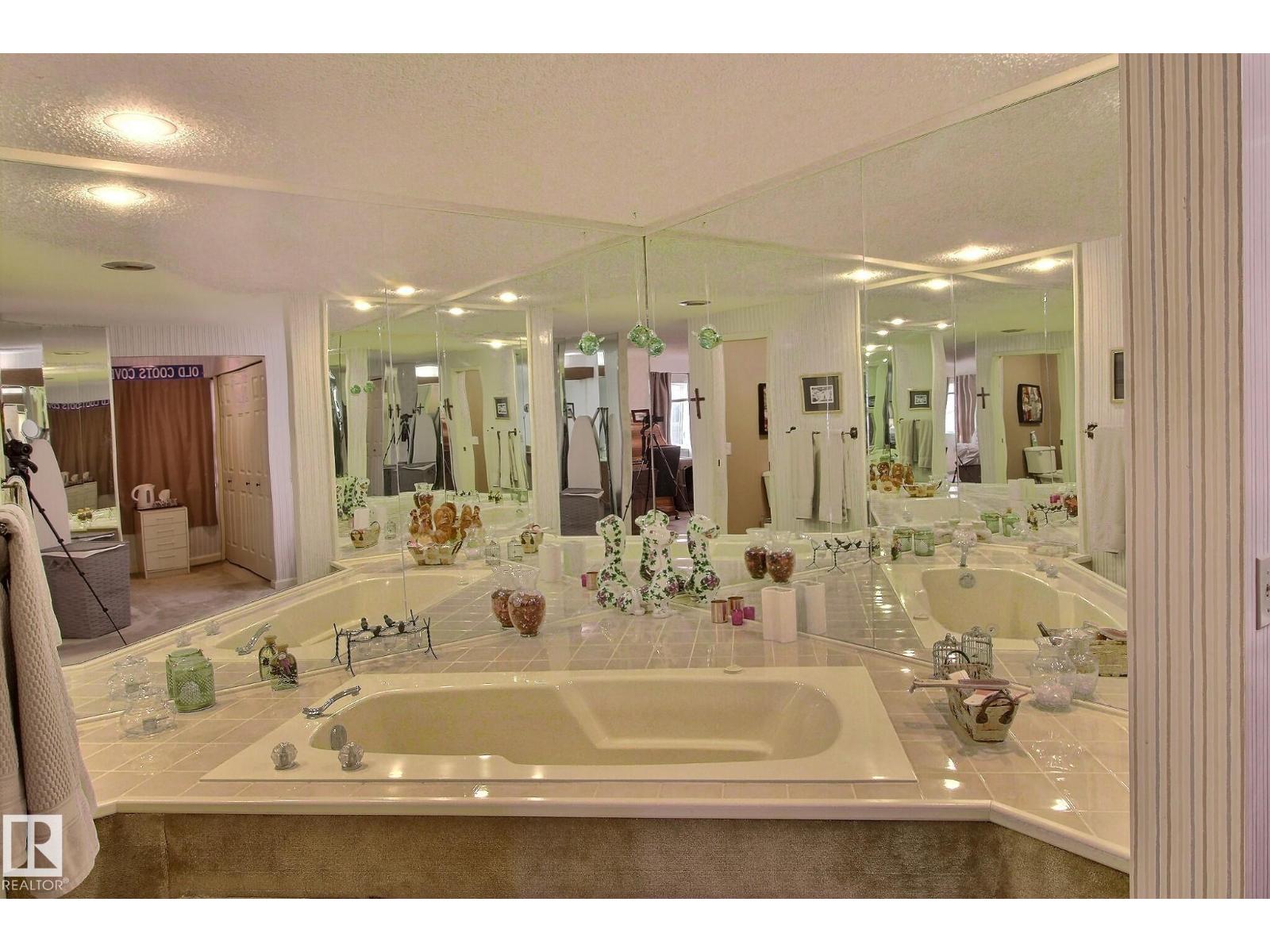 1035 109 St Nw Nw, Edmonton, Alberta  T6J 5G2 - Photo 24 - E4479946