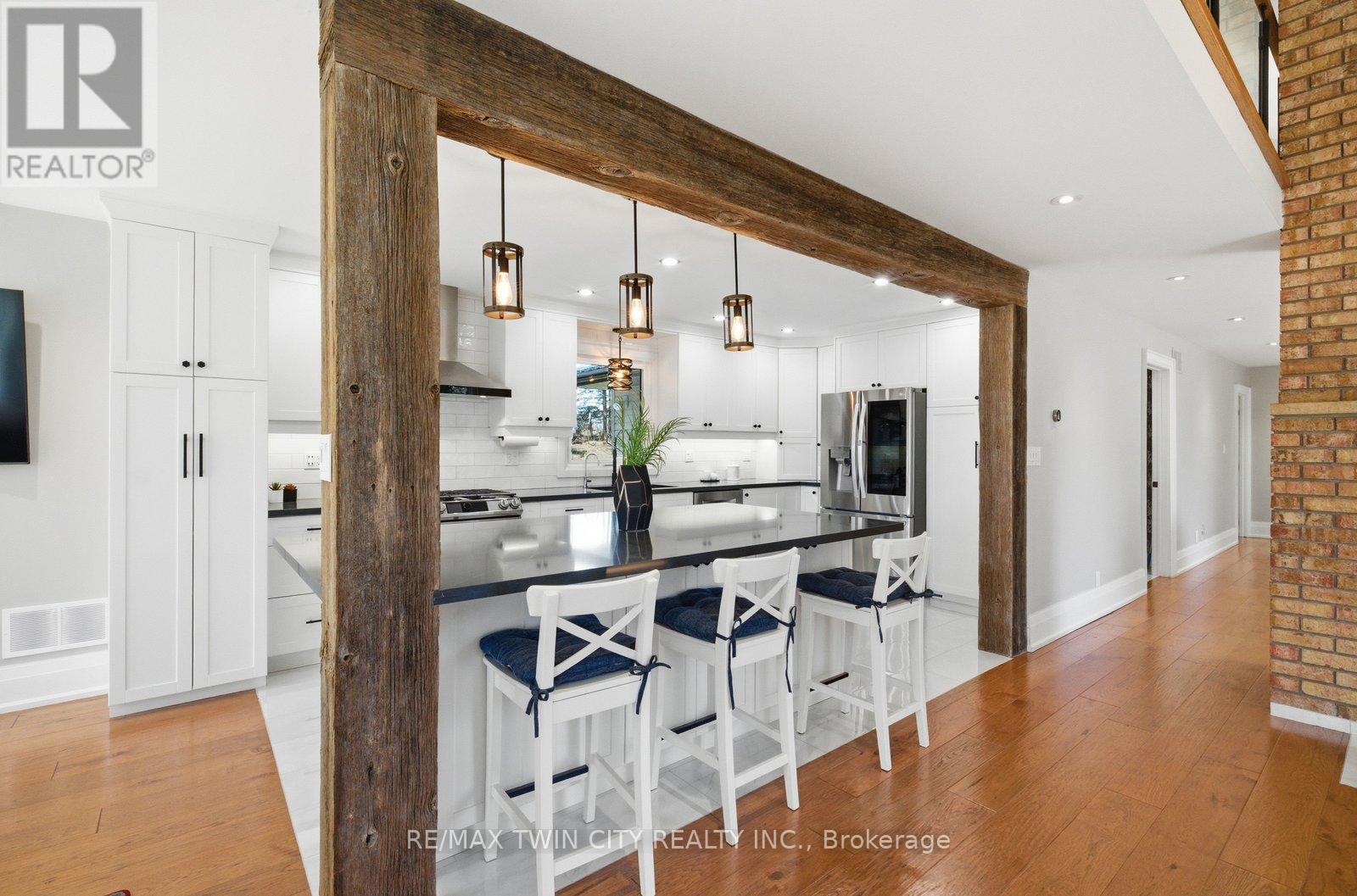 25 Hammond Road, Brant, Ontario  N3T 5L4 - Photo 11 - X12942152