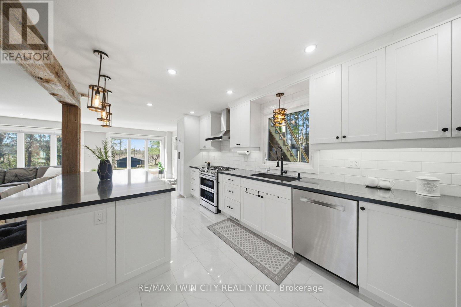 25 Hammond Road, Brant, Ontario  N3T 5L4 - Photo 13 - X12942152