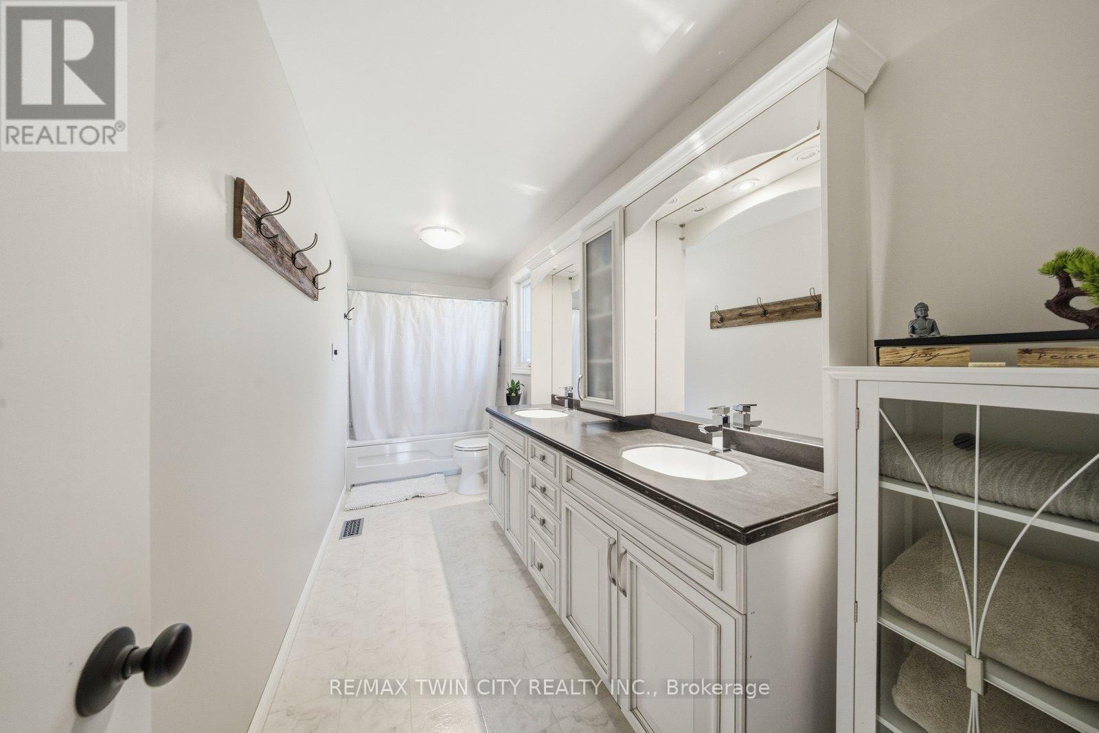 25 Hammond Road, Brant, Ontario  N3T 5L4 - Photo 17 - X12942152