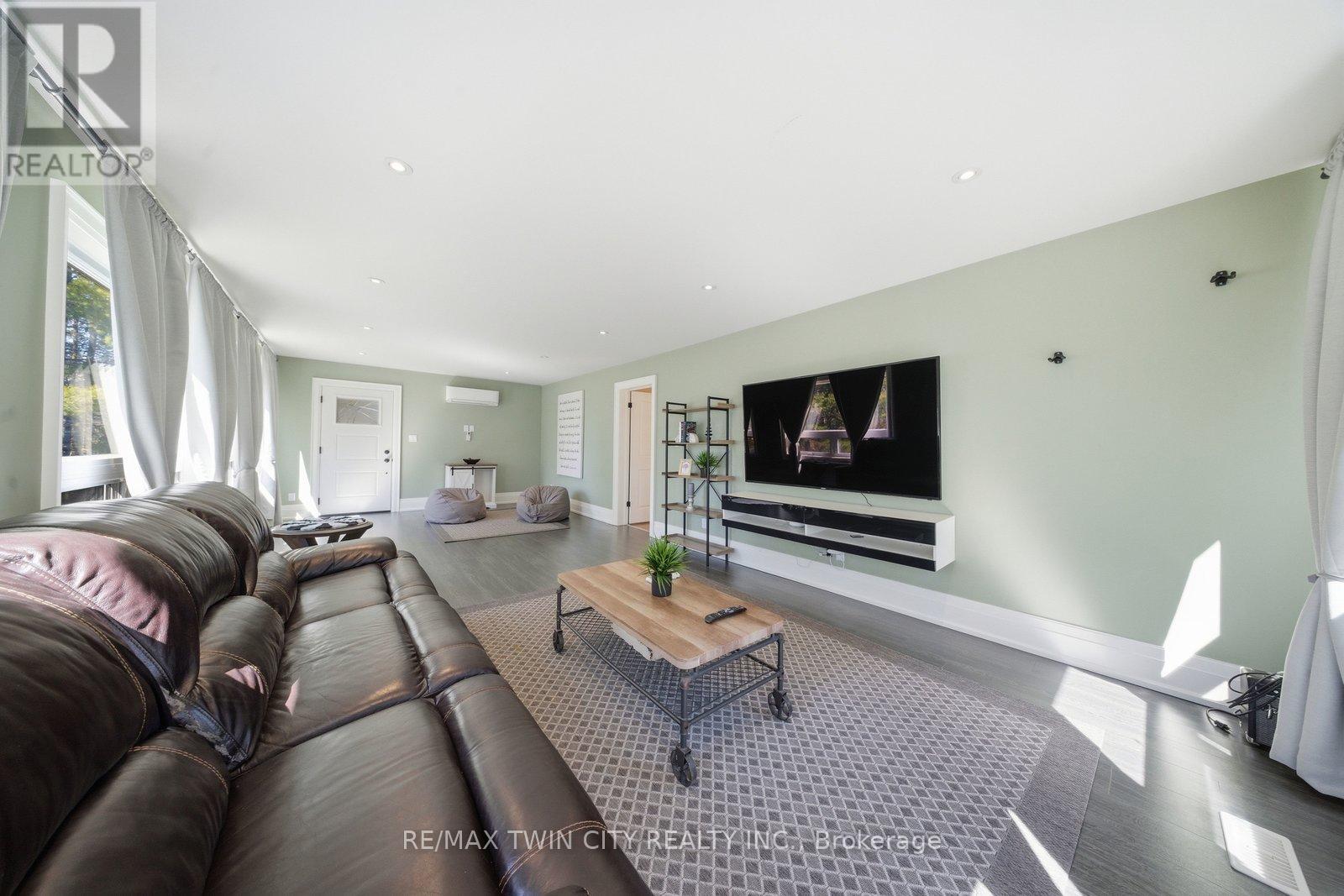 25 Hammond Road, Brant, Ontario  N3T 5L4 - Photo 22 - X12942152