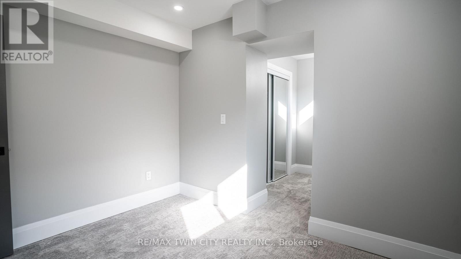 3 - 309 Nelson Street, Brantford, Ontario  N3S 4E2 - Photo 12 - X12942164