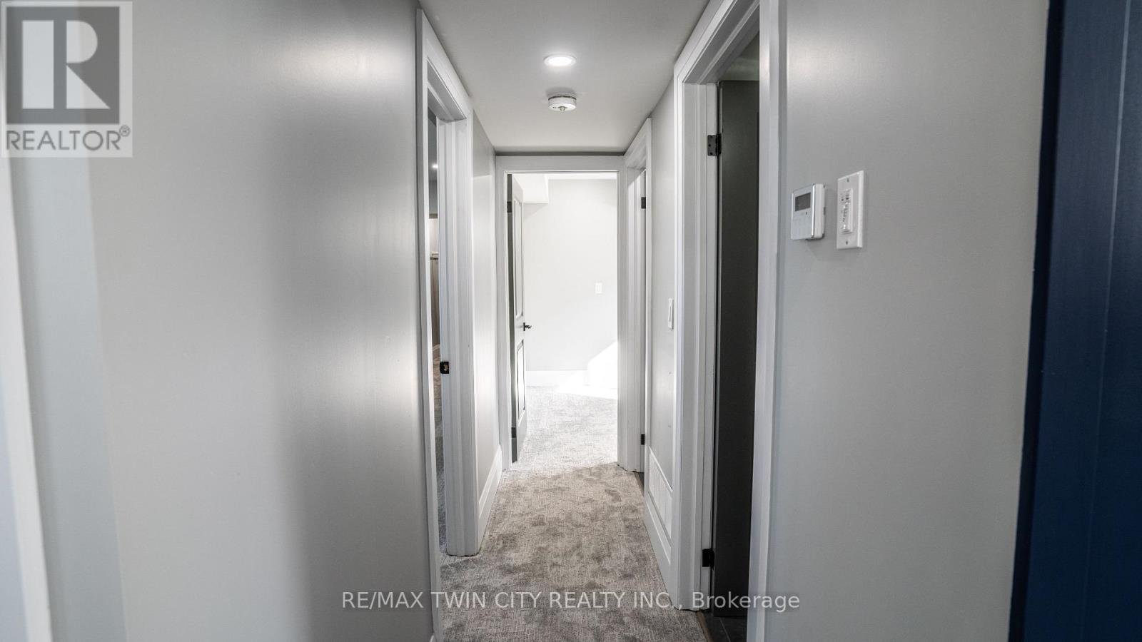 3 - 309 Nelson Street, Brantford, Ontario  N3S 4E2 - Photo 5 - X12942164