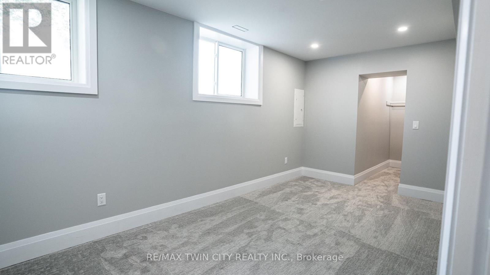 3 - 309 Nelson Street, Brantford, Ontario  N3S 4E2 - Photo 7 - X12942164