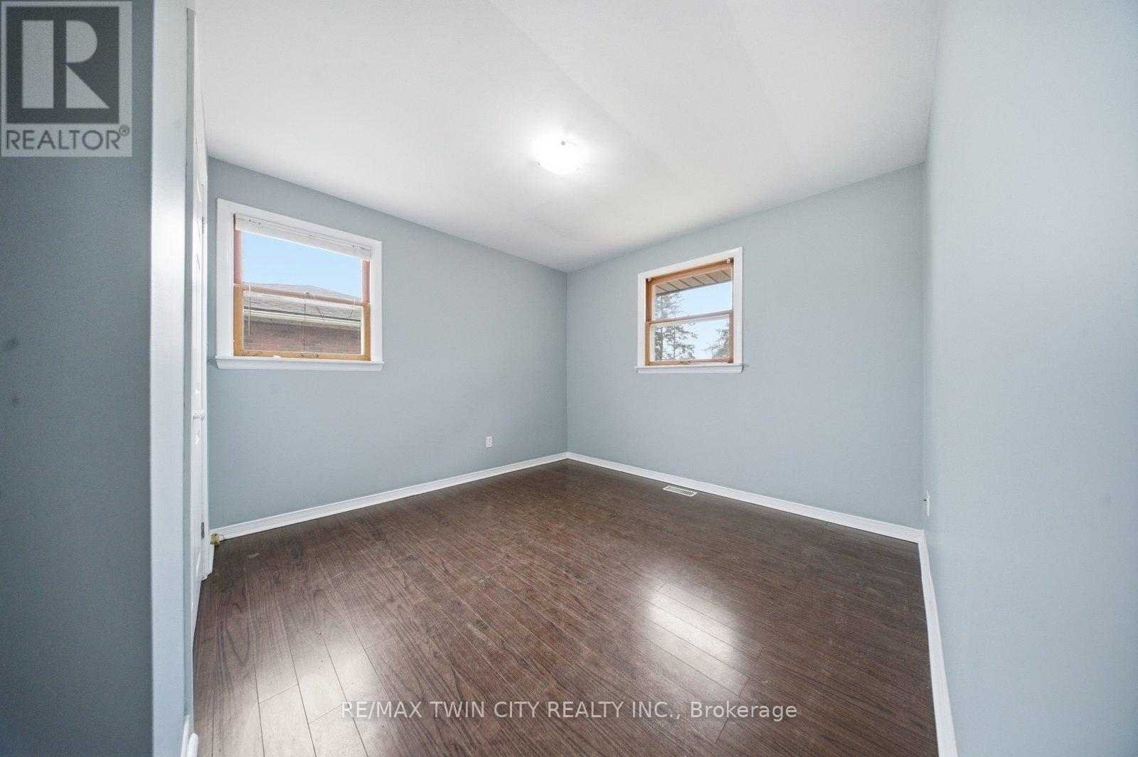 Upper - 138 Henry Street, Brantford, Ontario  N3S 5C7 - Photo 17 - X12942172