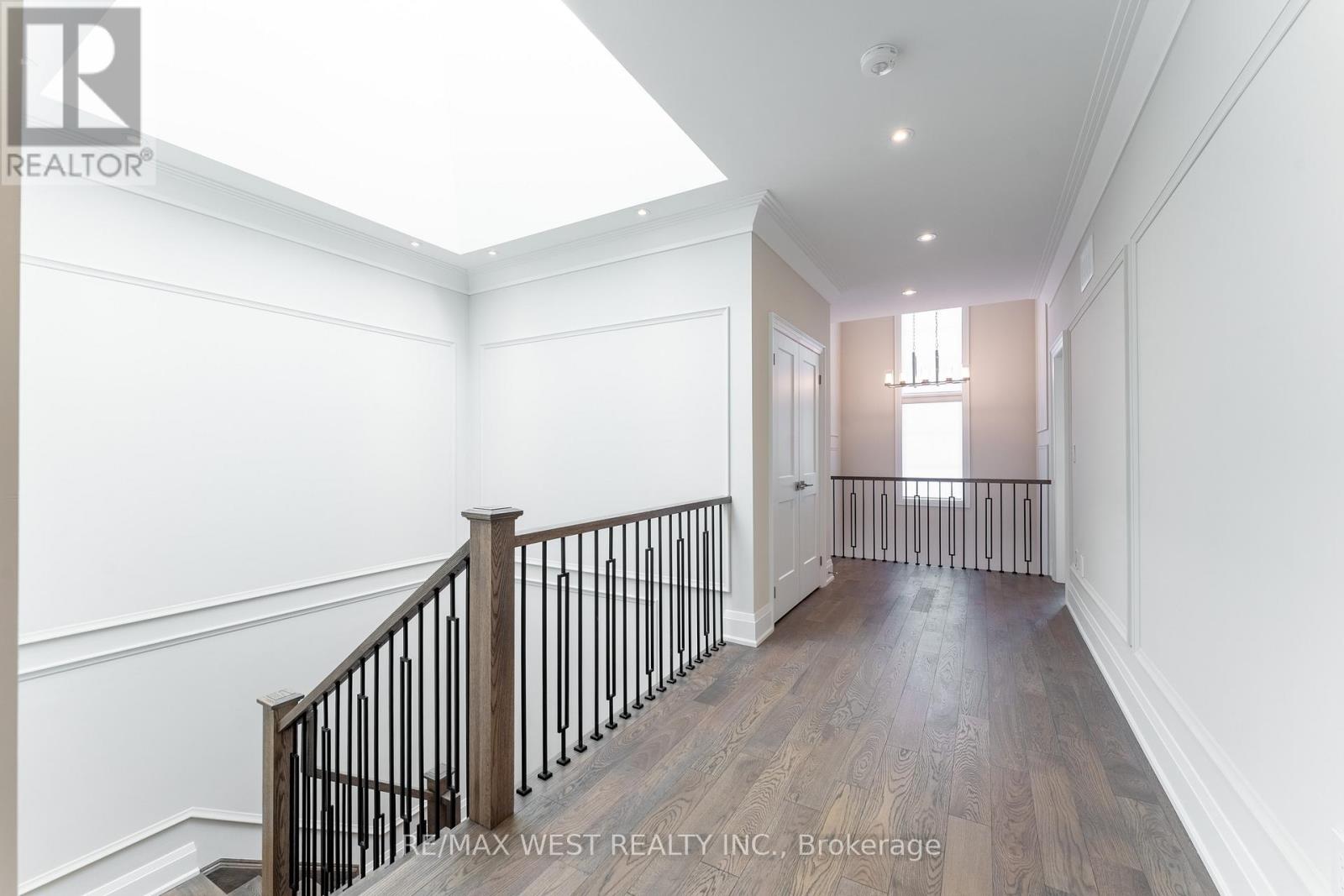 119 Jay Street, Toronto, Ontario M6L 2M3 - Photo 18 - W12937604