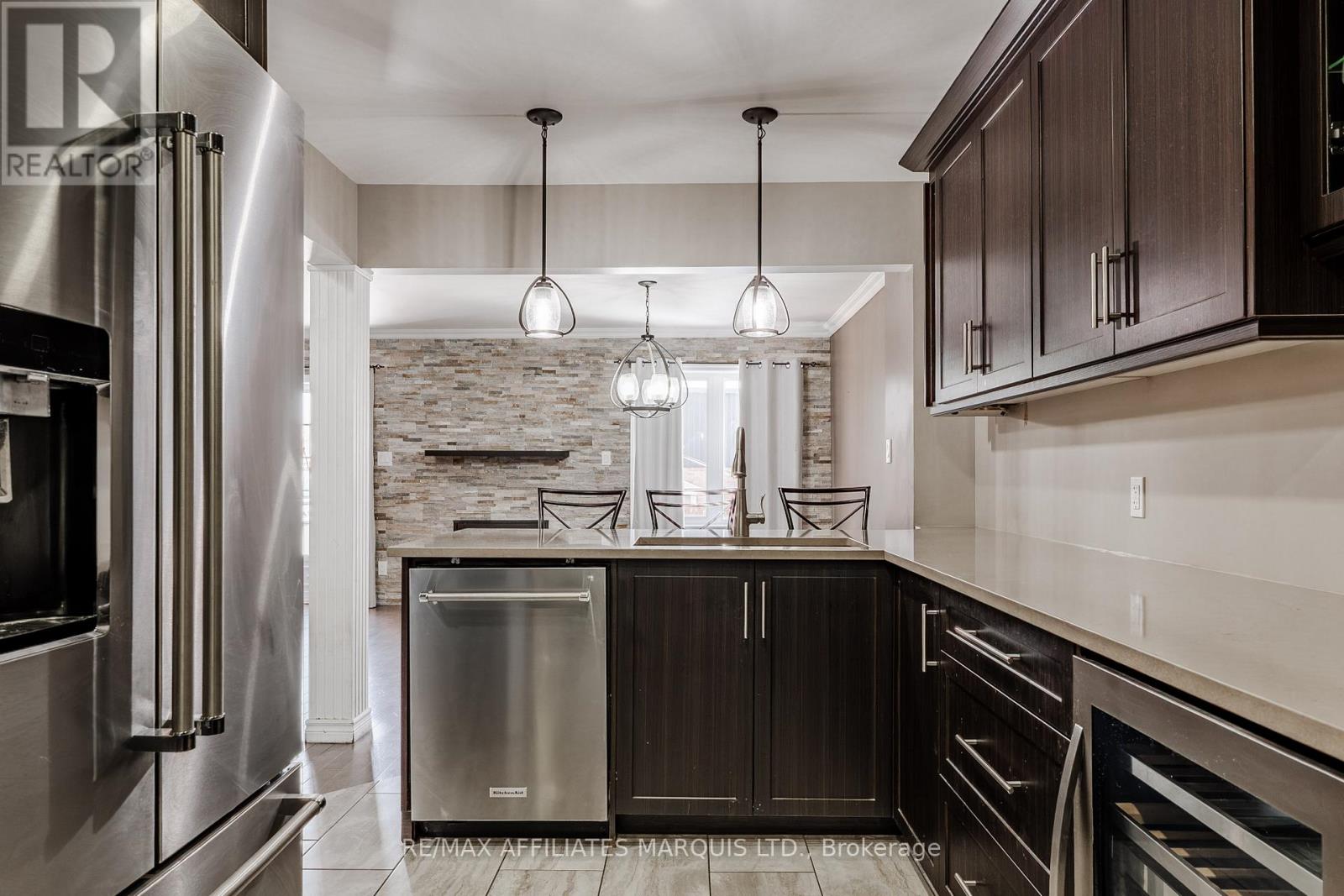 110 Heritage Pl Place, Cornwall, Ontario  K6J 5V5 - Photo 6 - X12942184