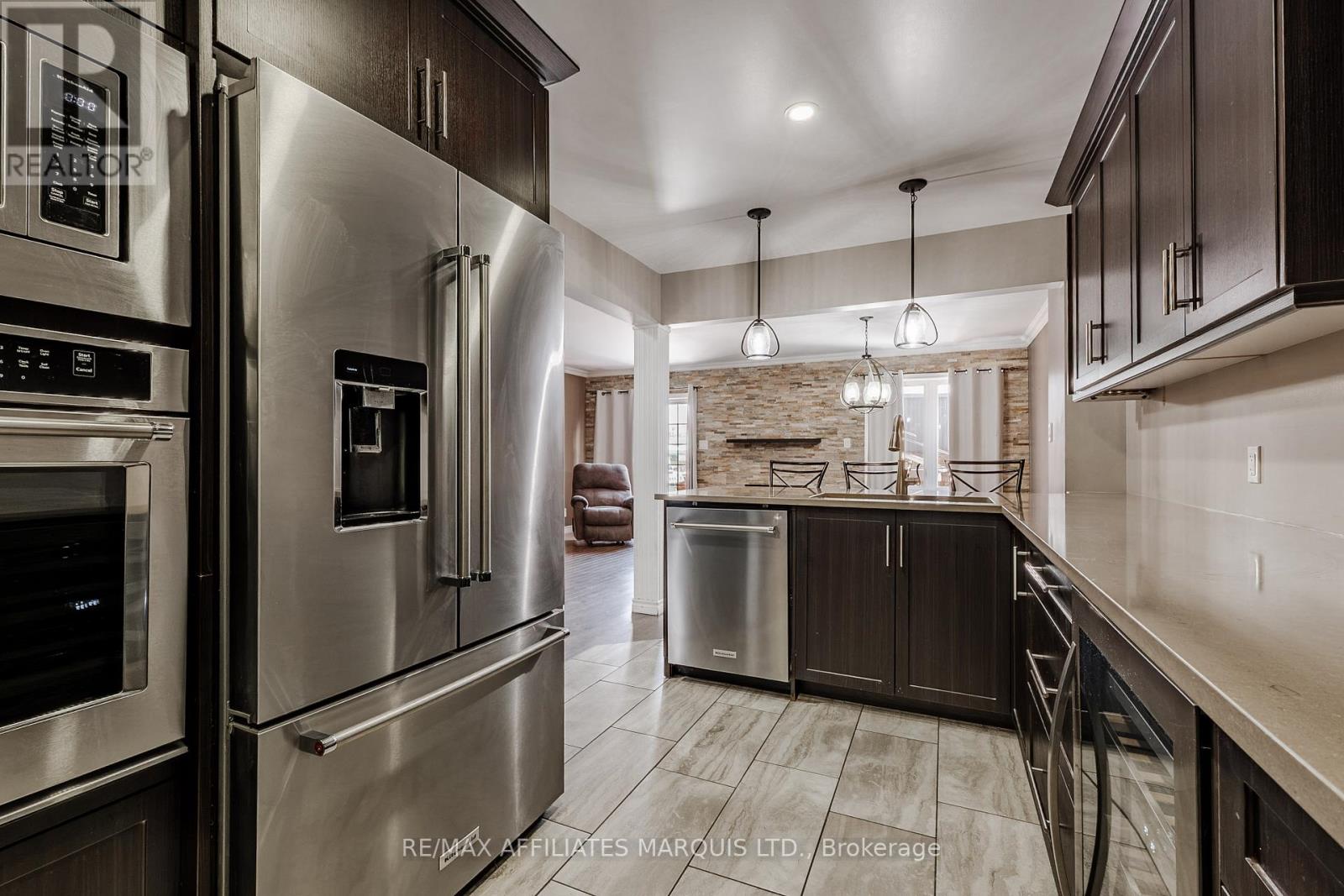 110 Heritage Pl Place, Cornwall, Ontario  K6J 5V5 - Photo 7 - X12942184