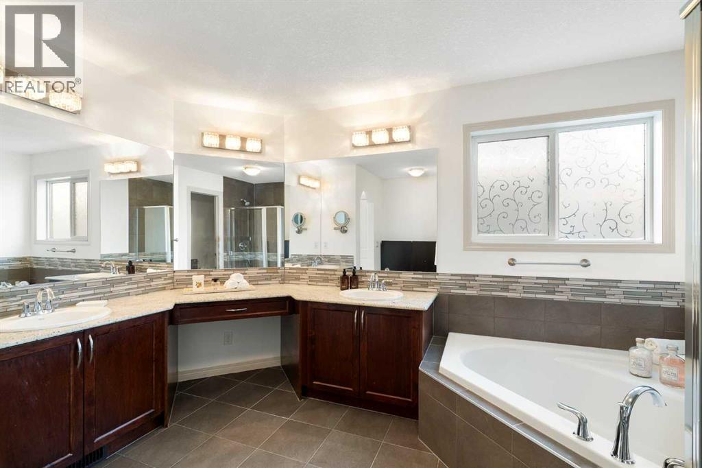 44 Cougar Ridge Green, Calgary, Alberta  T3H 0S6 - Photo 31 - A2297899