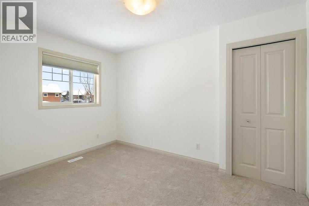 44 Cougar Ridge Green, Calgary, Alberta  T3H 0S6 - Photo 32 - A2297899