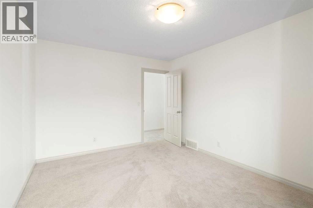 44 Cougar Ridge Green, Calgary, Alberta  T3H 0S6 - Photo 35 - A2297899