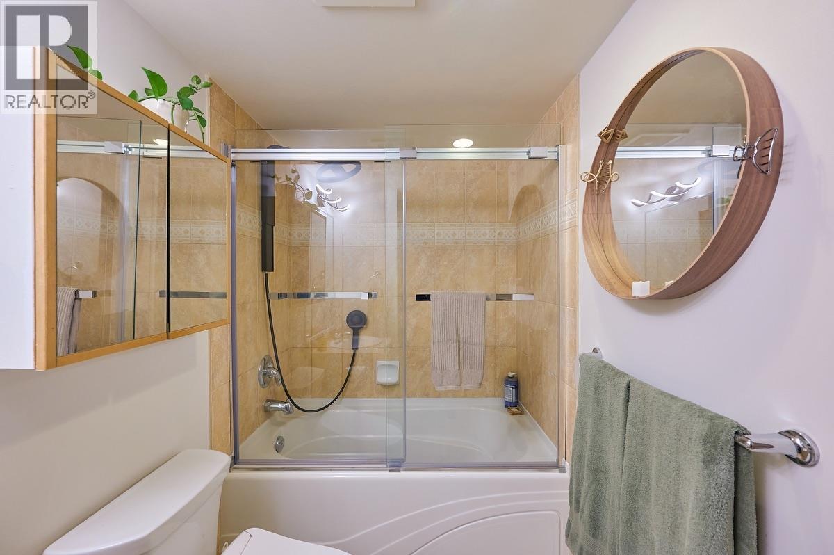 105 2226 W 12th Avenue, Vancouver, British Columbia  V6K 2N5 - Photo 8 - R3104656