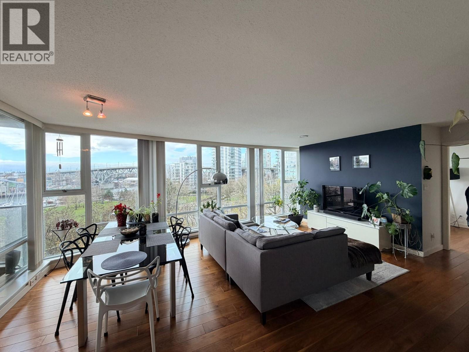 603 455 Beach Crescent, Vancouver, British Columbia  V6Z 3E5 - Photo 4 - R3104199