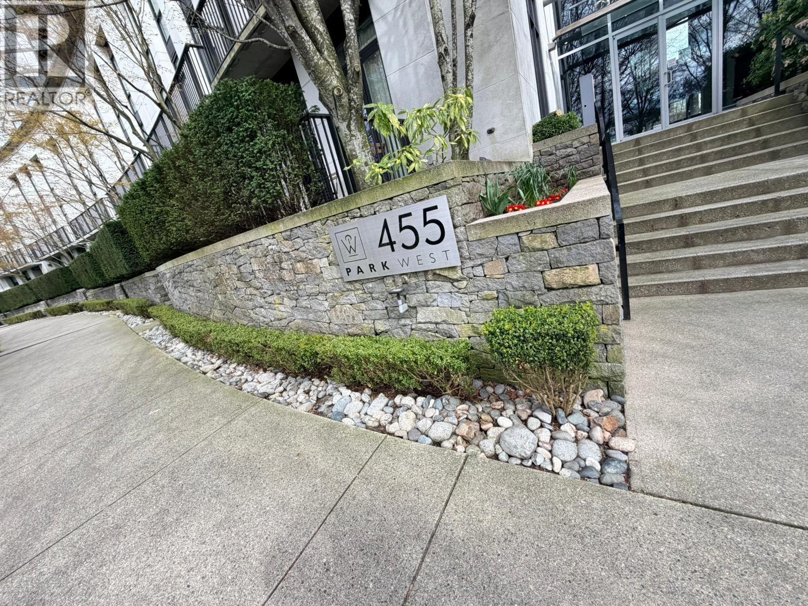 603 455 Beach Crescent, Vancouver, British Columbia  V6Z 3E5 - Photo 2 - R3104199