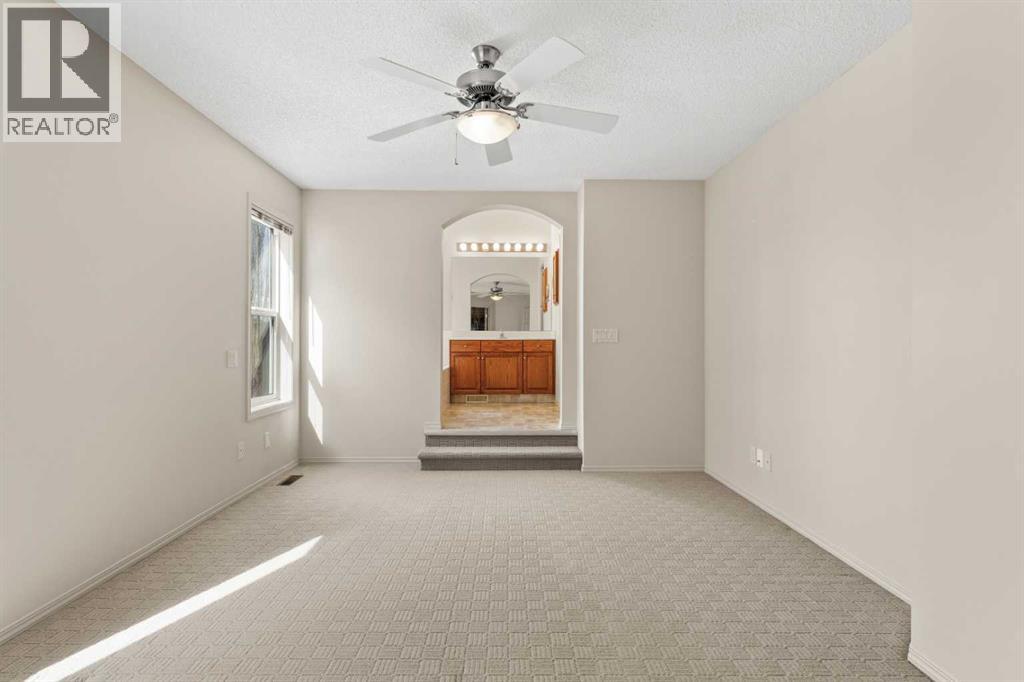 98 Cougarstone Close Sw, Calgary, Alberta  T3H 5W3 - Photo 20 - A2292774