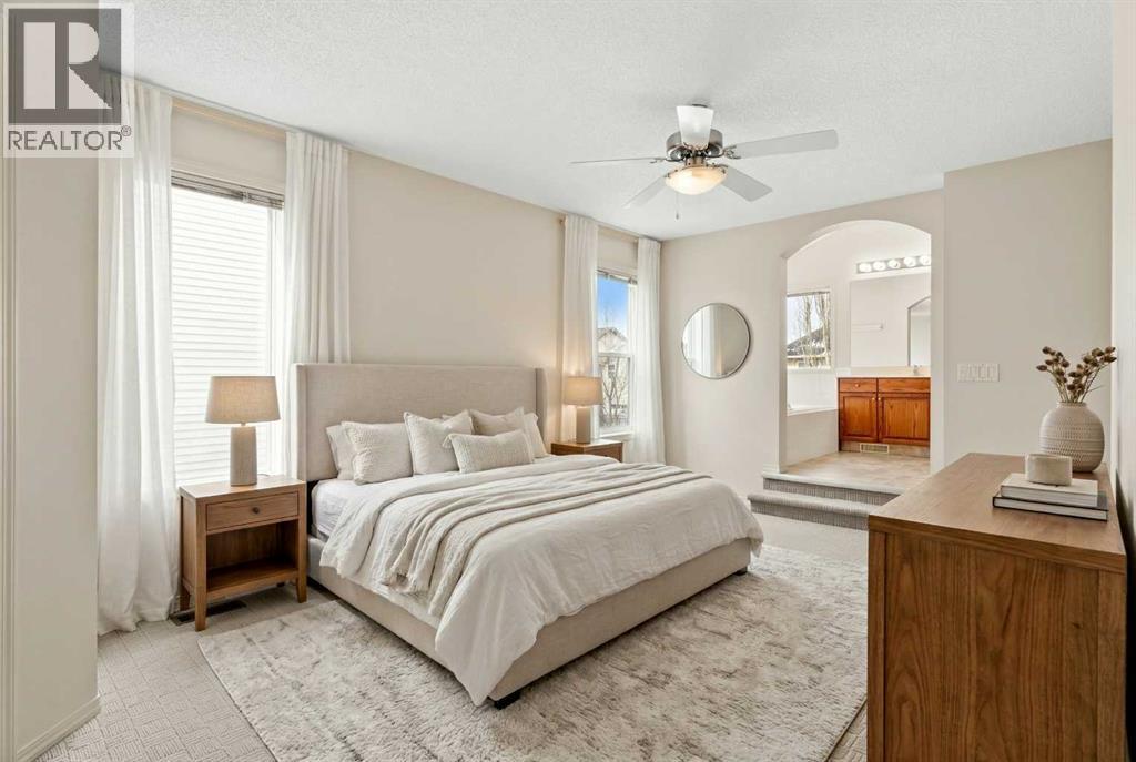 98 Cougarstone Close Sw, Calgary, Alberta  T3H 5W3 - Photo 19 - A2292774