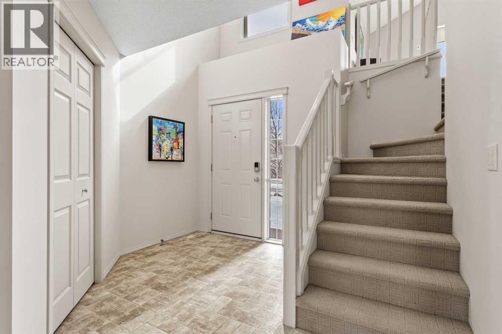 98 Cougarstone Close Sw, Calgary, Alberta  T3H 5W3 - Photo 15 - A2292774