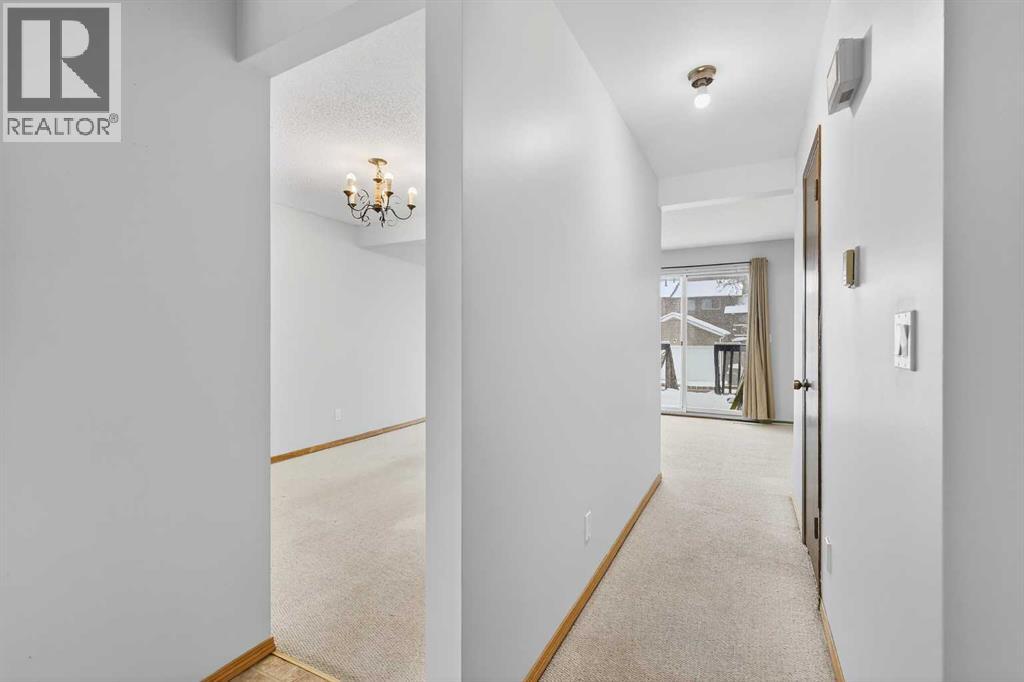 1502 Ranchlands Way NW, Calgary, Alberta  T3G 1R2 - Photo 7 - A2296554