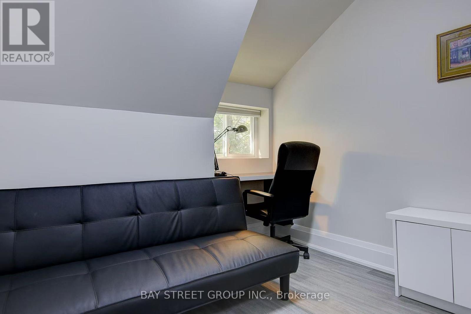 109 Spadina Road, Toronto, Ontario  M5R 2T1 - Photo 6 - C12942188