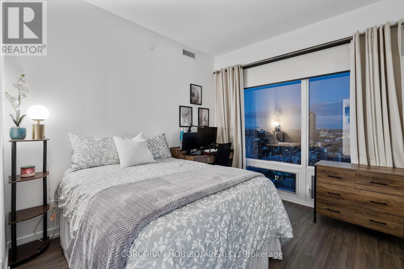 Ph1 - 20 Edward Street, Toronto, Ontario M5G 1C9 - Photo 14 - C12942208