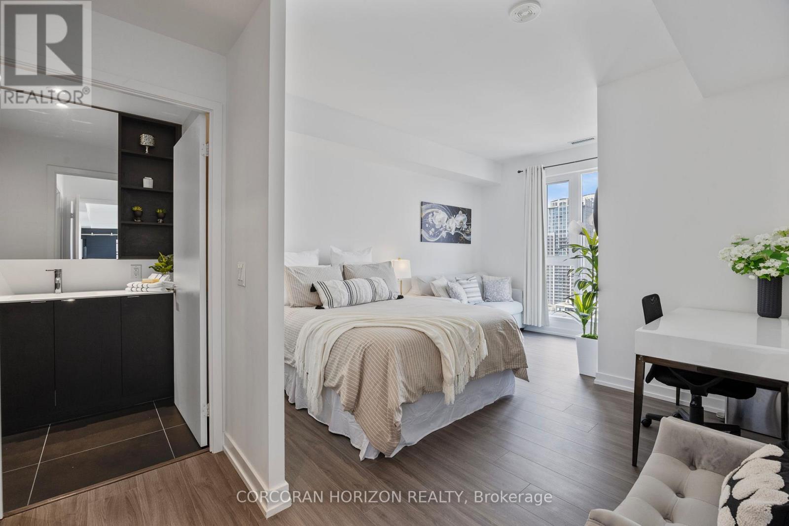 Ph1 - 20 Edward Street, Toronto, Ontario M5G 1C9 - Photo 18 - C12942208