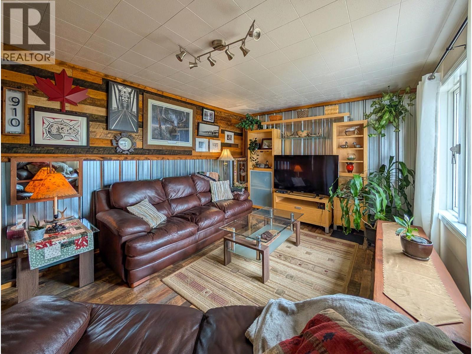 910 Burden Street, Prince George, British Columbia  V2M 2H9 - Photo 8 - R3104613