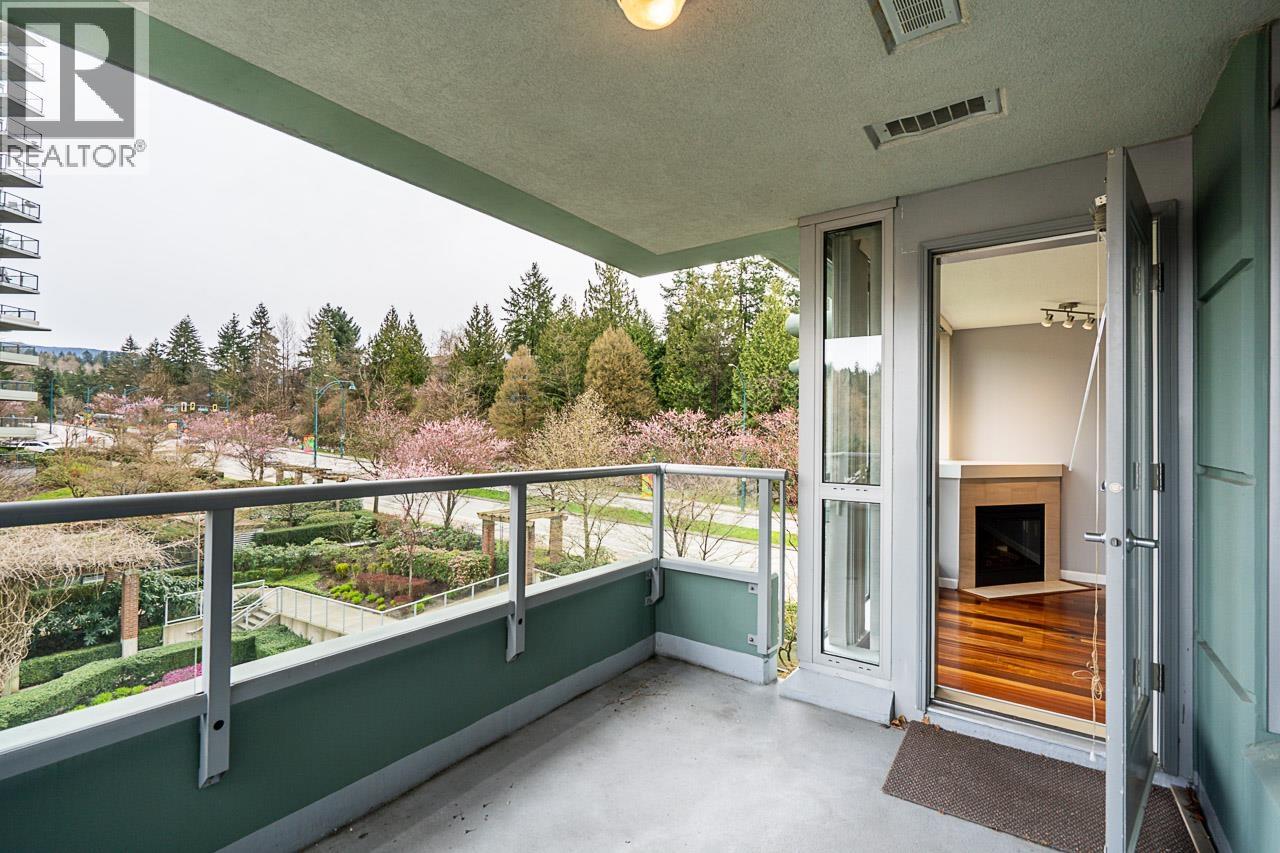 407 295 Guildford Way, Port Moody, British Columbia  V3H 5N3 - Photo 25 - R3105659