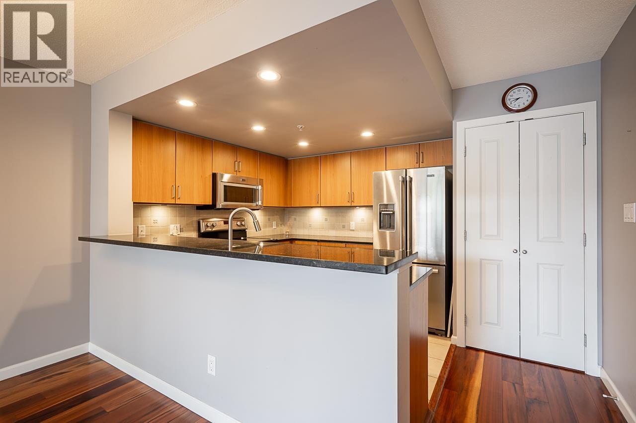 407 295 Guildford Way, Port Moody, British Columbia  V3H 5N3 - Photo 11 - R3105659