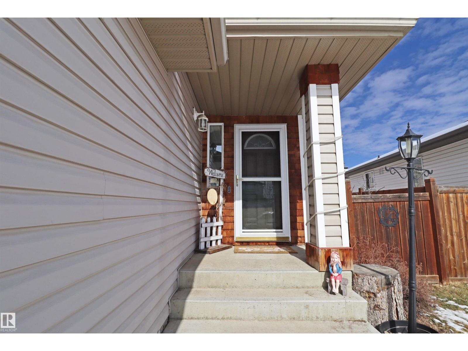 82 Leyland Wy, Spruce Grove, Alberta  T7X 4P2 - Photo 2 - E4479955