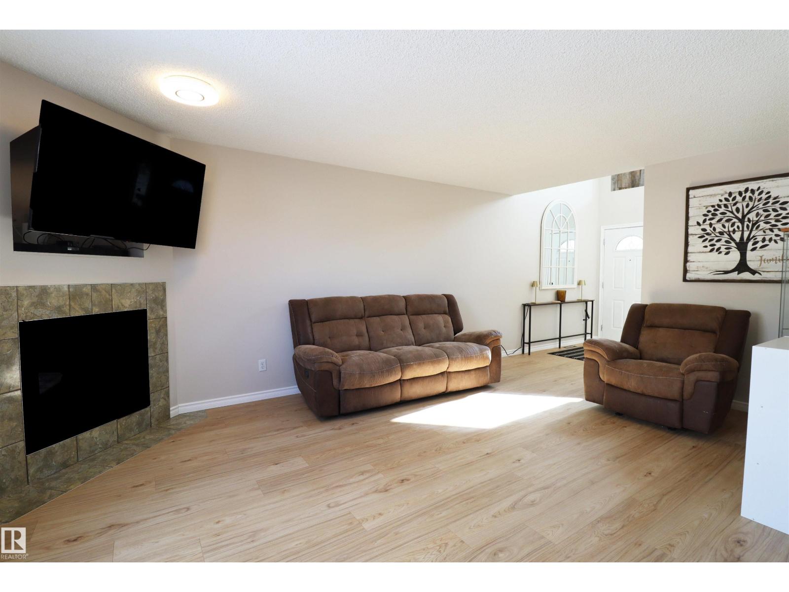 82 Leyland Wy, Spruce Grove, Alberta  T7X 4P2 - Photo 7 - E4479955