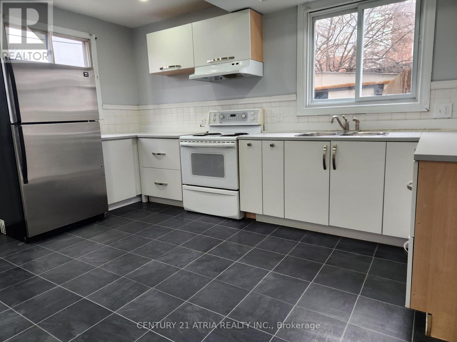 Bsmt - 49 Lawrence Crescent, Clarington, Ontario  L1C 3M7 - Photo 2 - E12942186