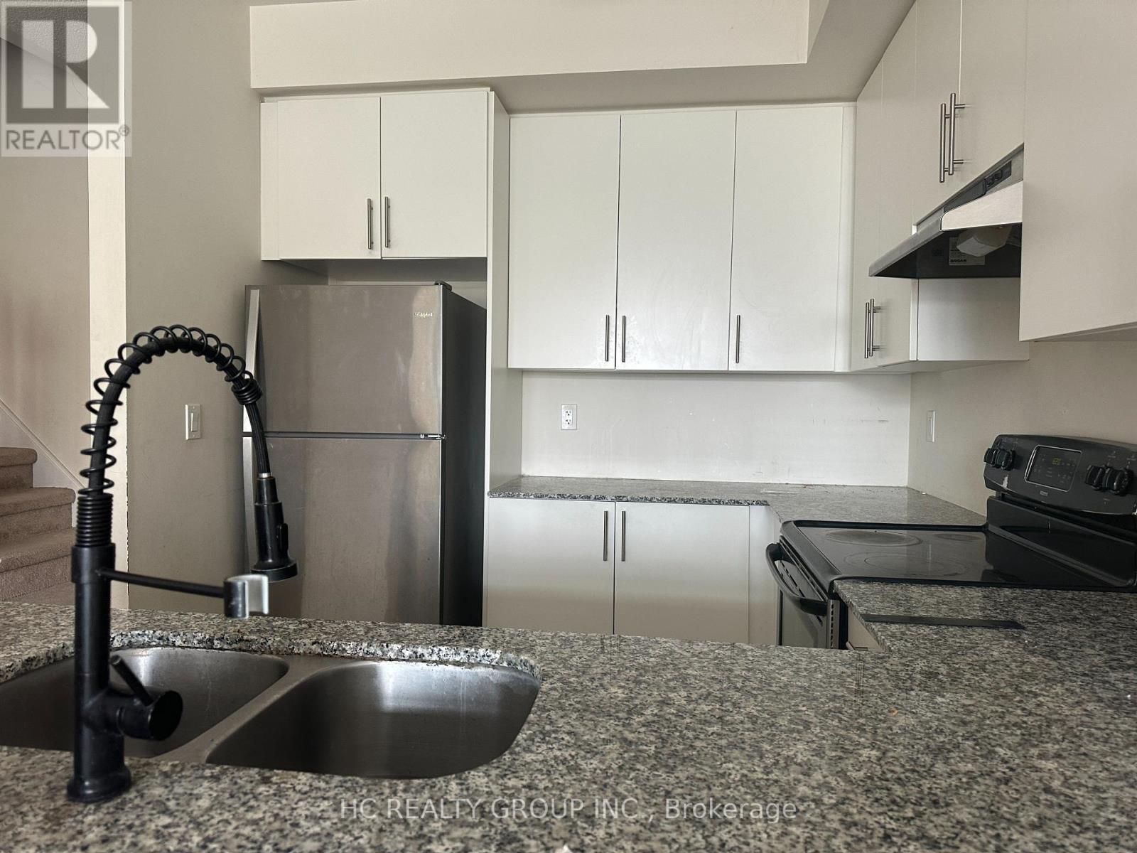 21-2nd Floor Bedroom - 181 Parktree Drive, Vaughan, Ontario  L6A 5B1 - Photo 7 - N12942206