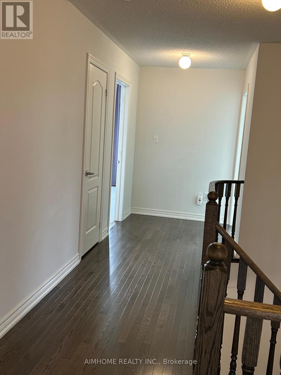 1202 Atkins Drive, Newmarket, Ontario  L3X 0A8 - Photo 14 - N12942210