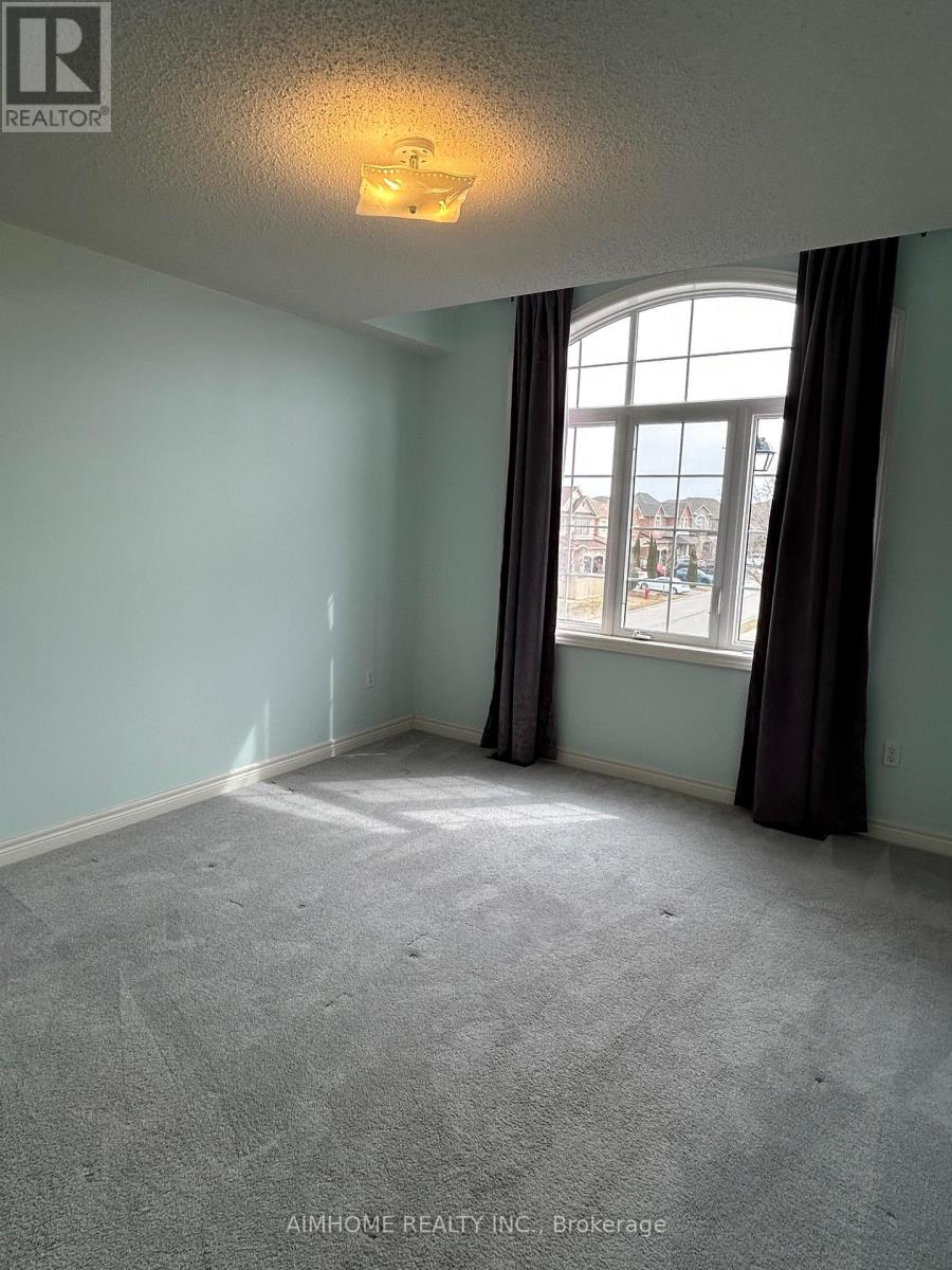 1202 Atkins Drive, Newmarket, Ontario  L3X 0A8 - Photo 21 - N12942210