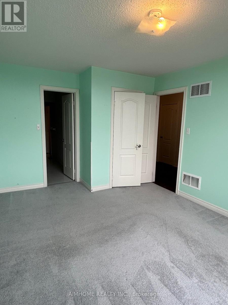 1202 Atkins Drive, Newmarket, Ontario  L3X 0A8 - Photo 23 - N12942210