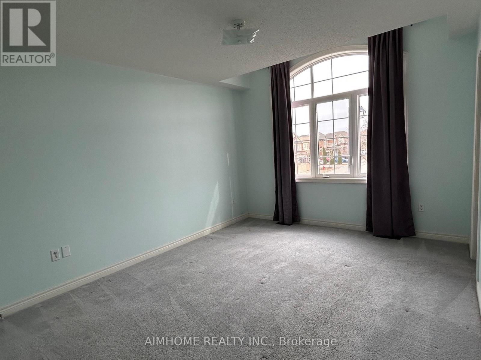 1202 Atkins Drive, Newmarket, Ontario  L3X 0A8 - Photo 25 - N12942210