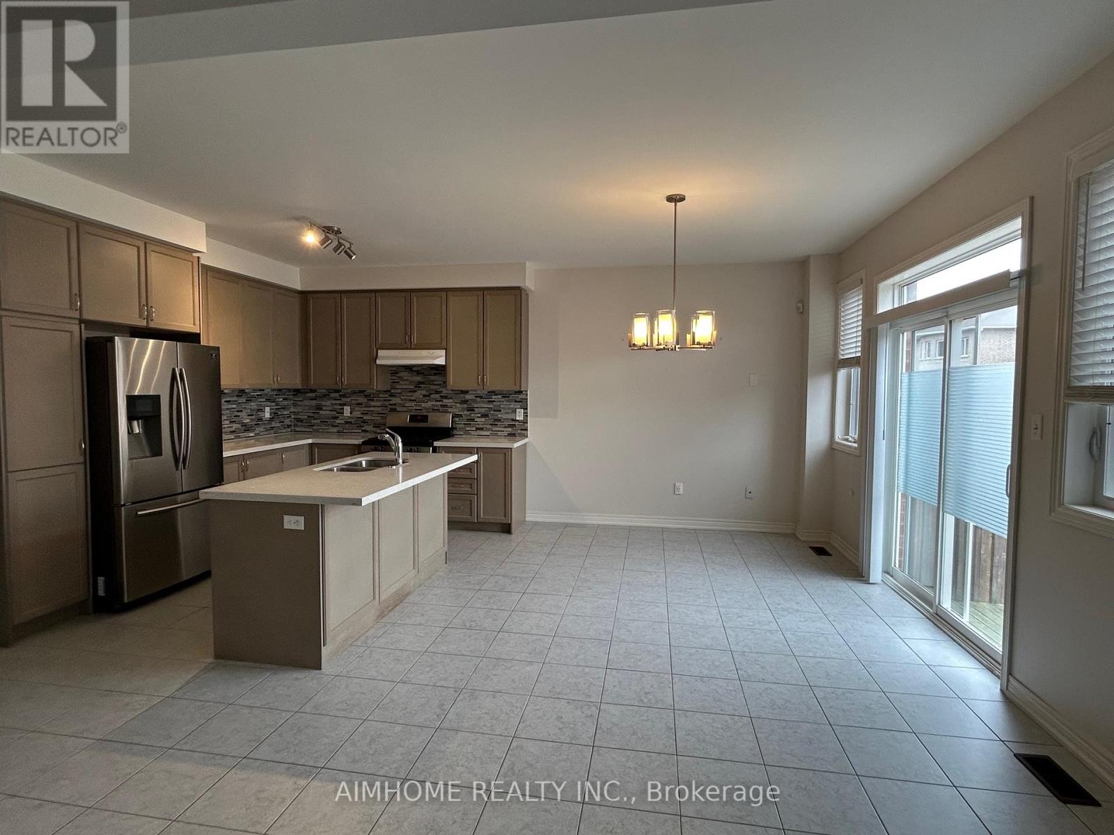 1202 Atkins Drive, Newmarket, Ontario  L3X 0A8 - Photo 7 - N12942210