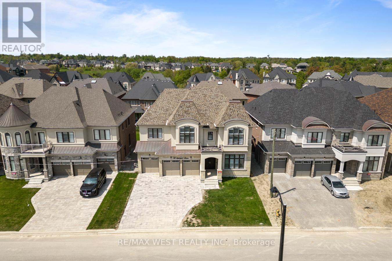 50 Appleyard Avenue, Vaughan, Ontario  L4H 4N3 - Photo 2 - N12941828