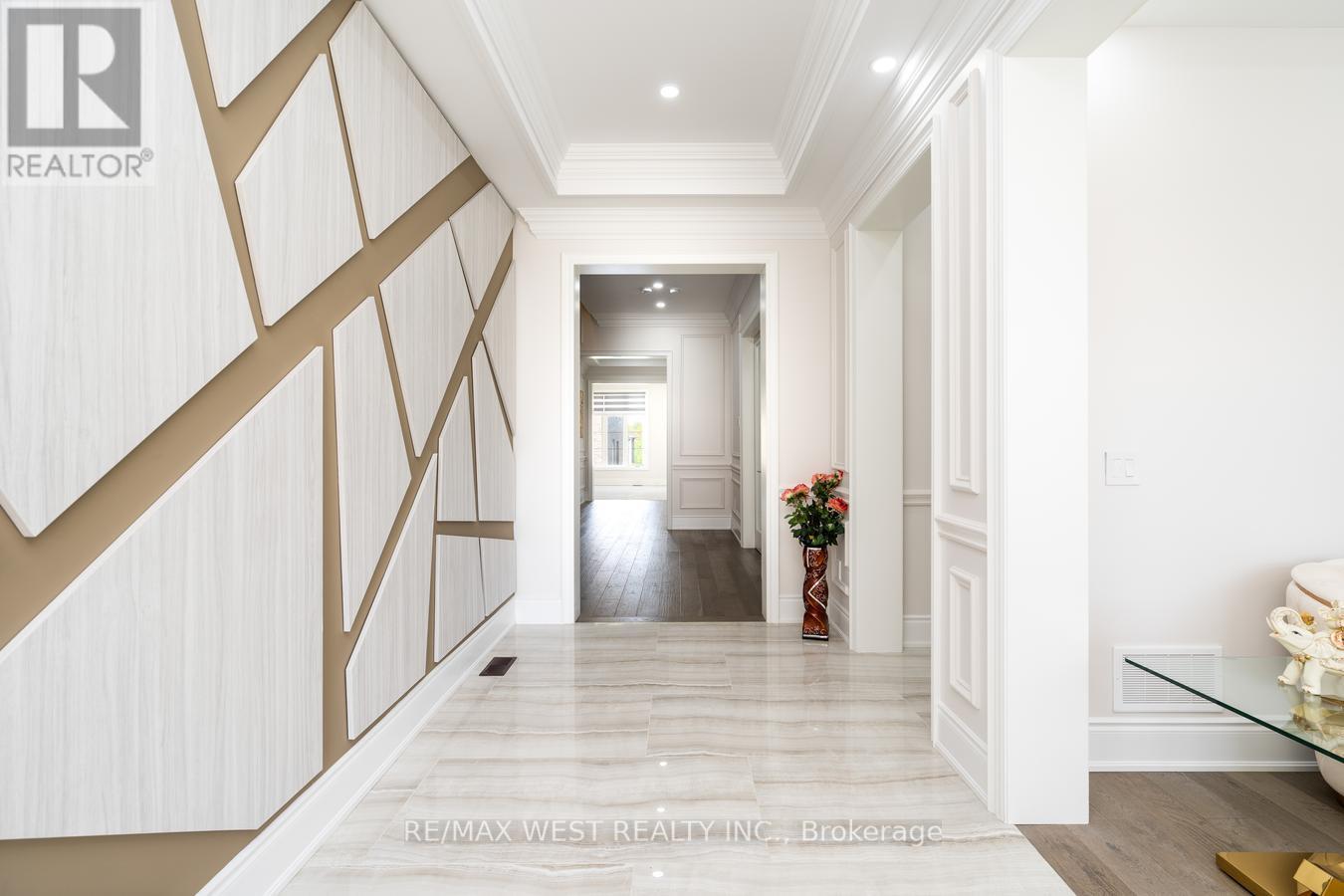 50 Appleyard Avenue, Vaughan, Ontario  L4H 4N3 - Photo 3 - N12941828