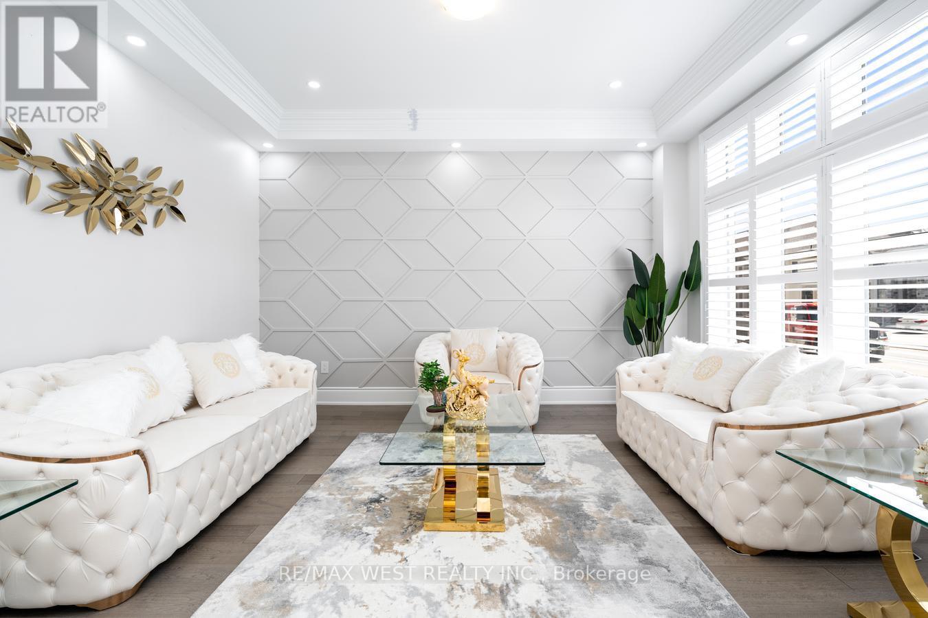 50 Appleyard Avenue, Vaughan, Ontario  L4H 4N3 - Photo 4 - N12941828