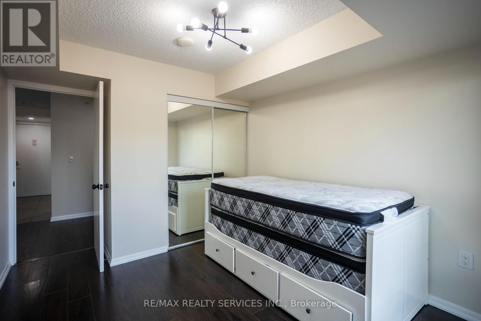 703 - 800 Lawrence Avenue W, Toronto, Ontario  M6A 0B1 - Photo 11 - W12941428