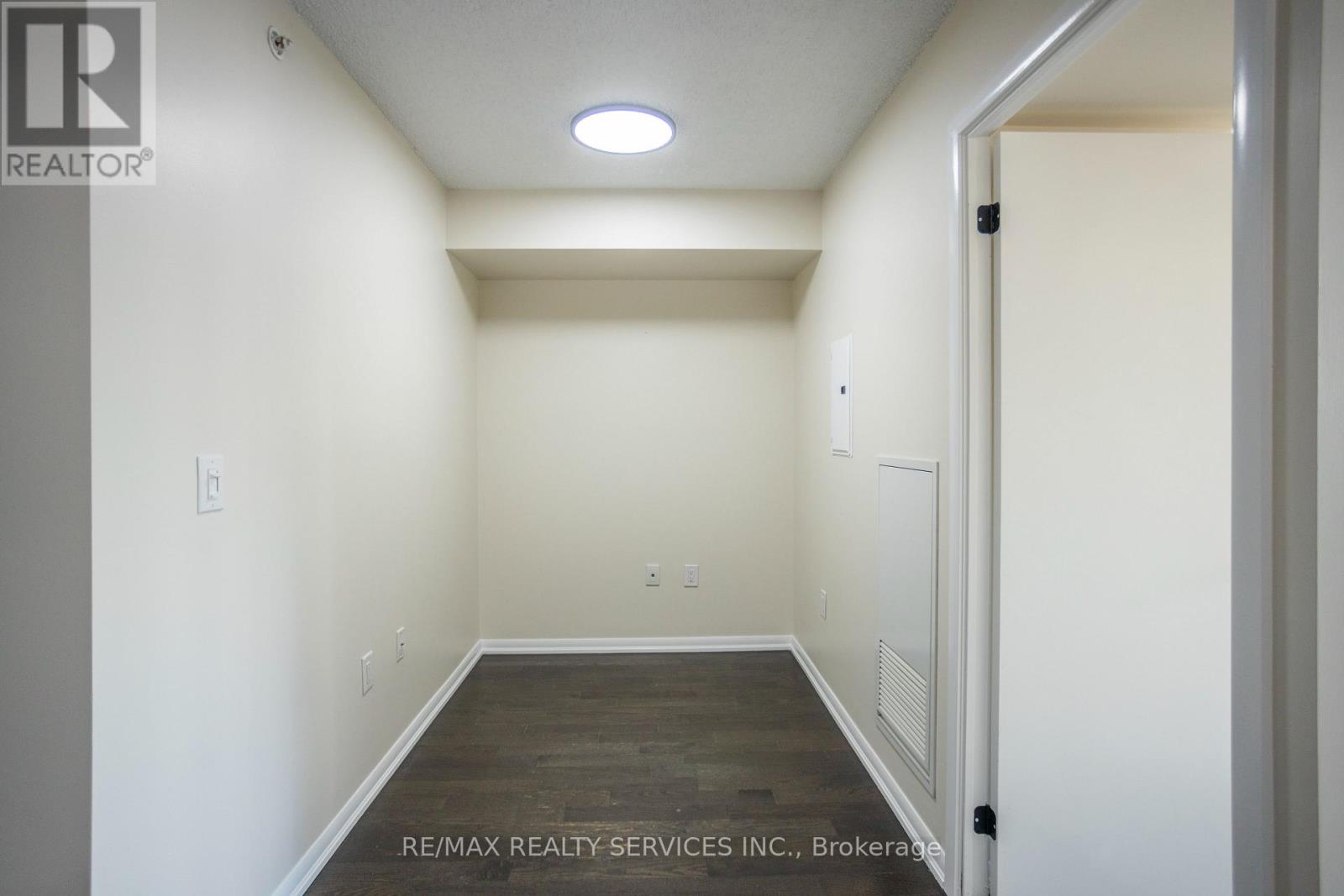 703 - 800 Lawrence Avenue W, Toronto, Ontario  M6A 0B1 - Photo 8 - W12941428