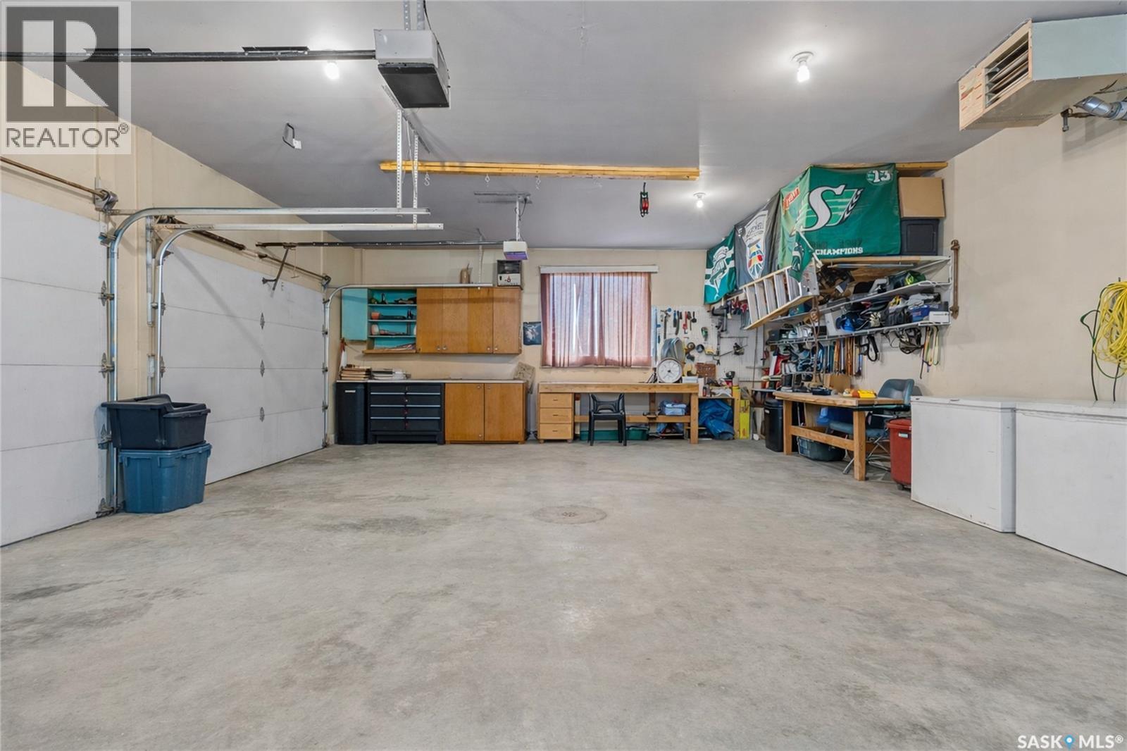 205 5th Avenue E, Gravelbourg, Saskatchewan  S0H 1X0 - Photo 46 - SK026311