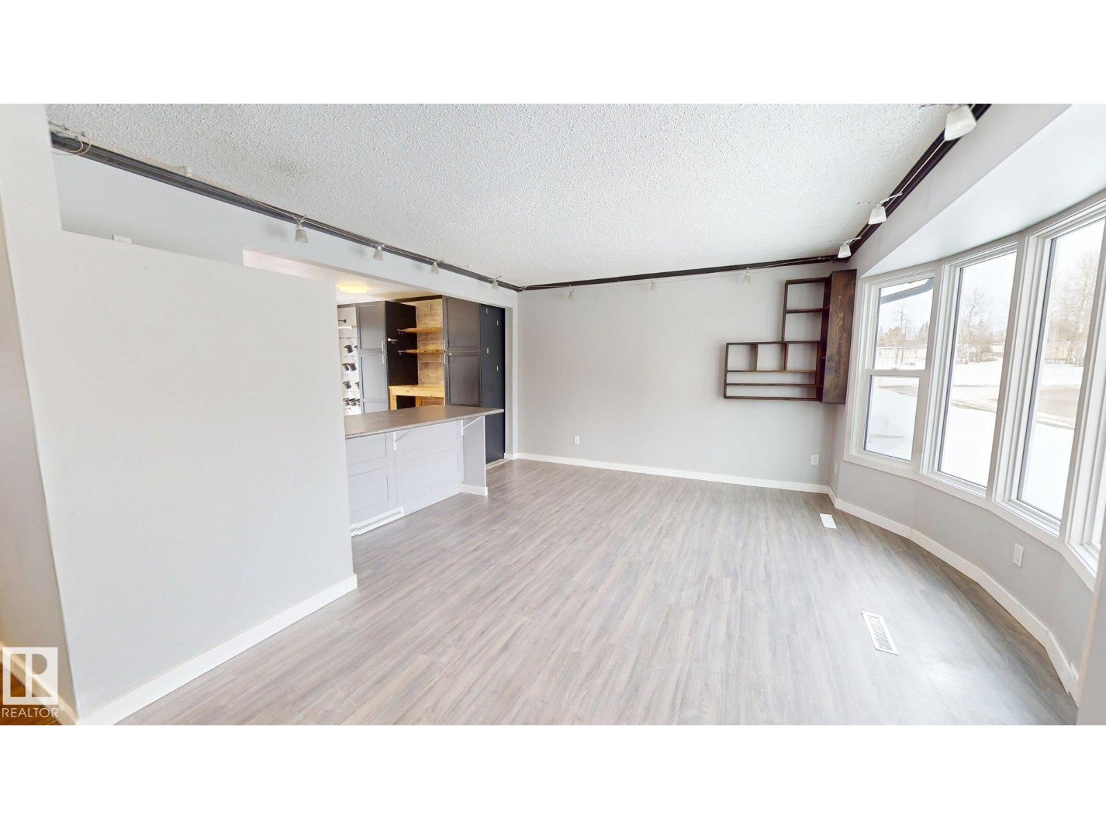 4616 56 St, Drayton Valley, Alberta  T7A 1K1 - Photo 5 - E4479956