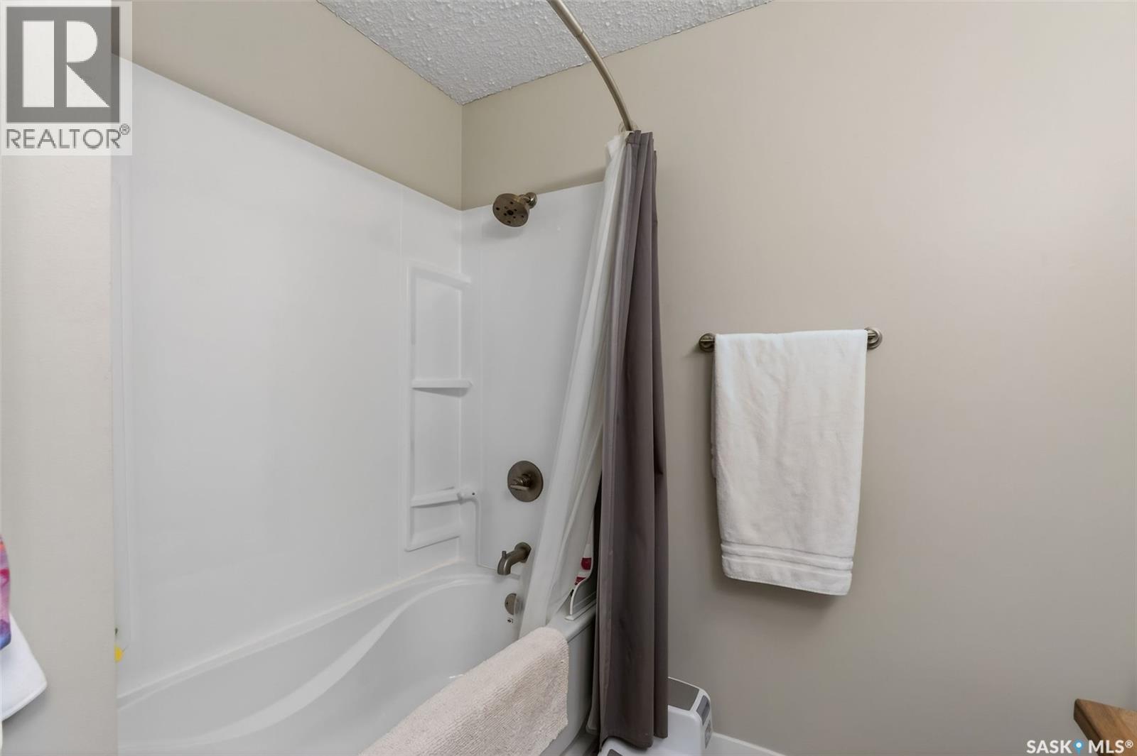 3389 Eagle Crescent, Prince Albert, Saskatchewan  S6V 7N5 - Photo 27 - SK031507