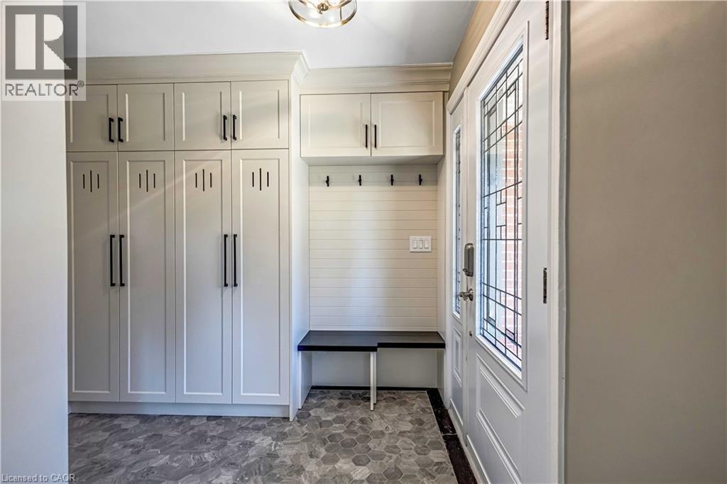 1898 Waterdown Road, Burlington, Ontario  L7P 0T2 - Photo 6 - 40815854